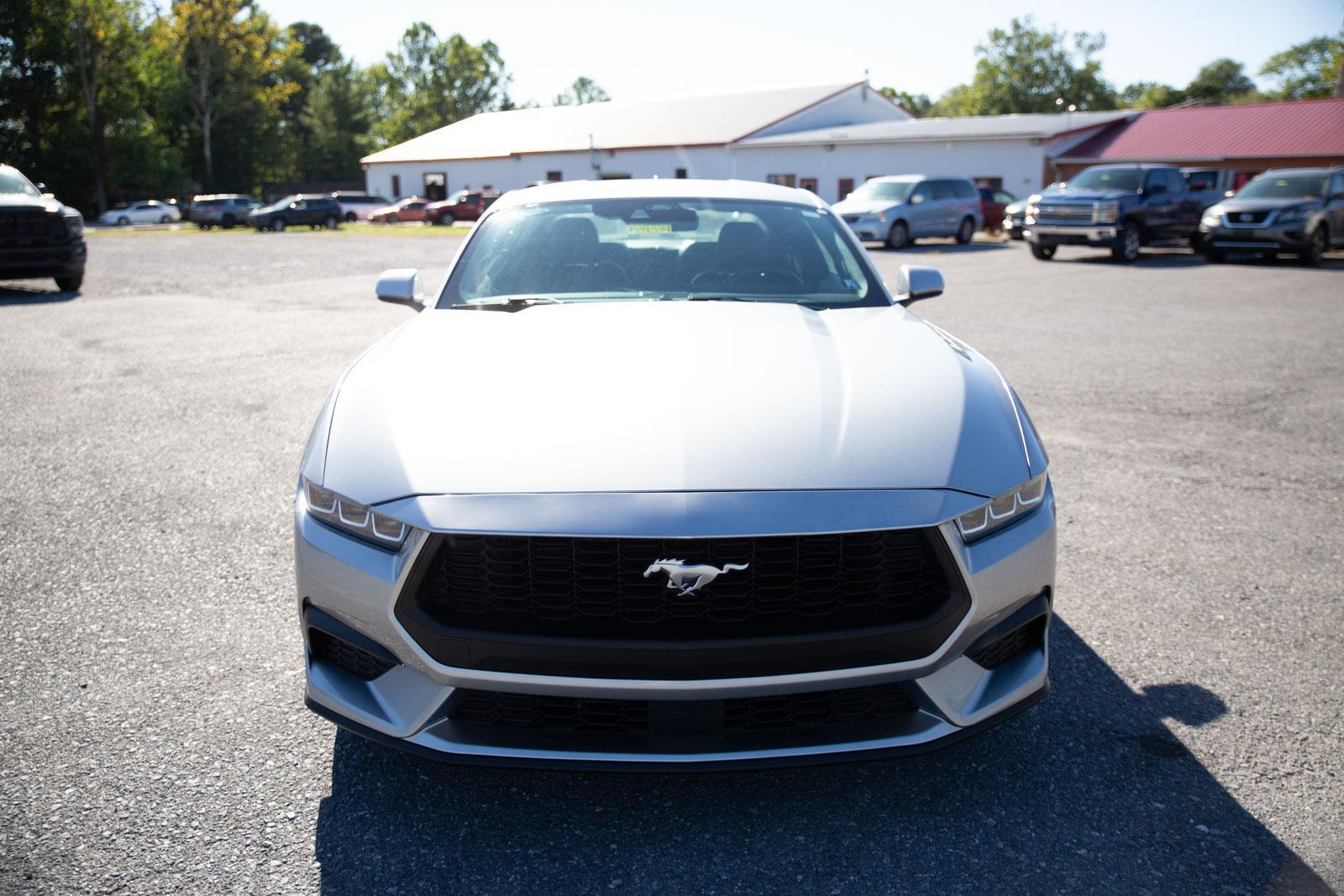 2024 Ford Mustang EcoBoost Premium photo 7