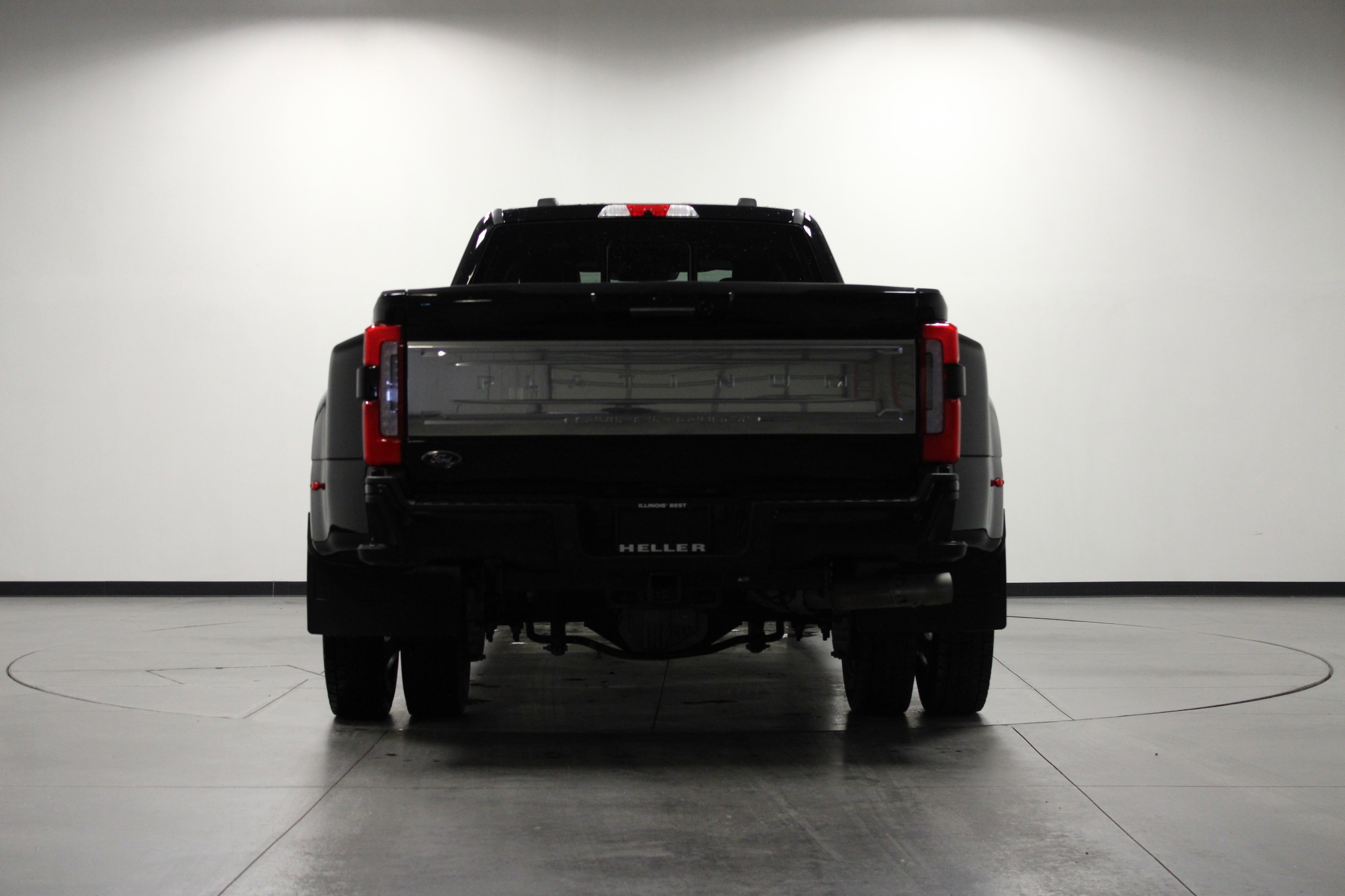 2024 Ford F-450 Platinum photo 4