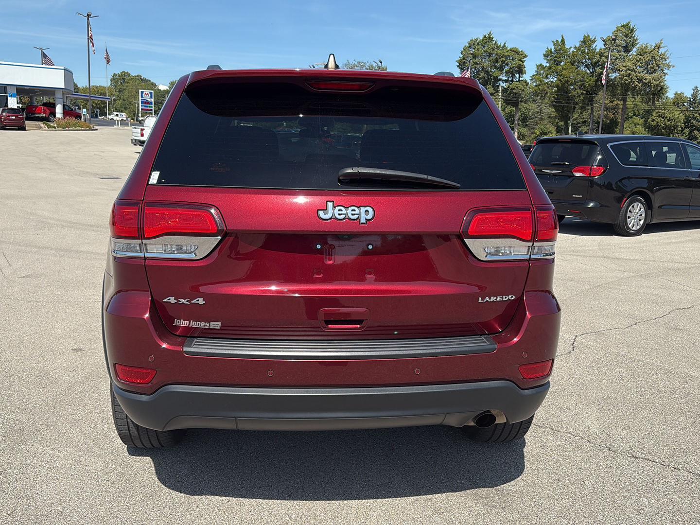 2021 Jeep Grand Cherokee Laredo E photo 14