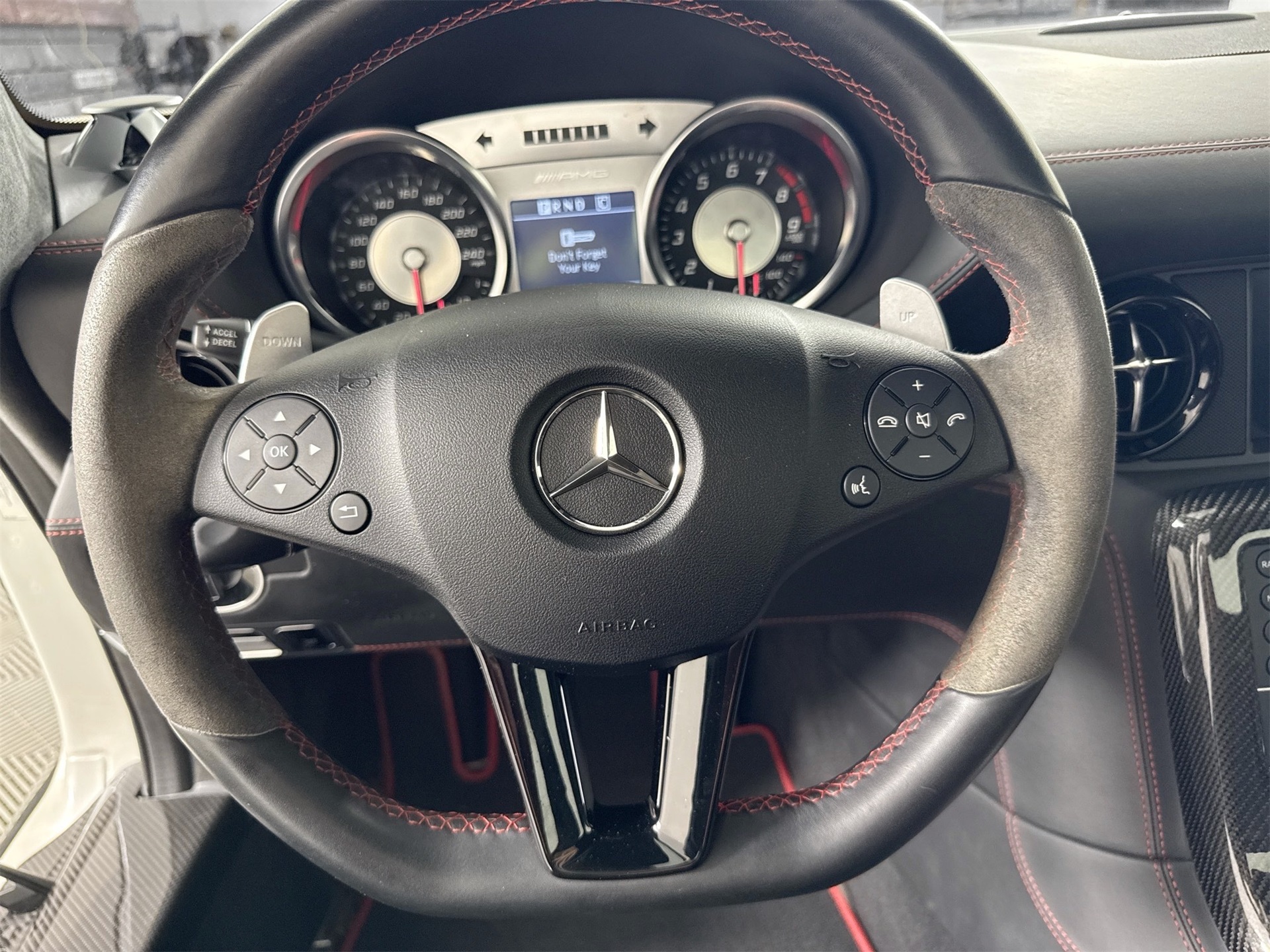 2013 Mercedes Benz SLS AMG GT photo 10