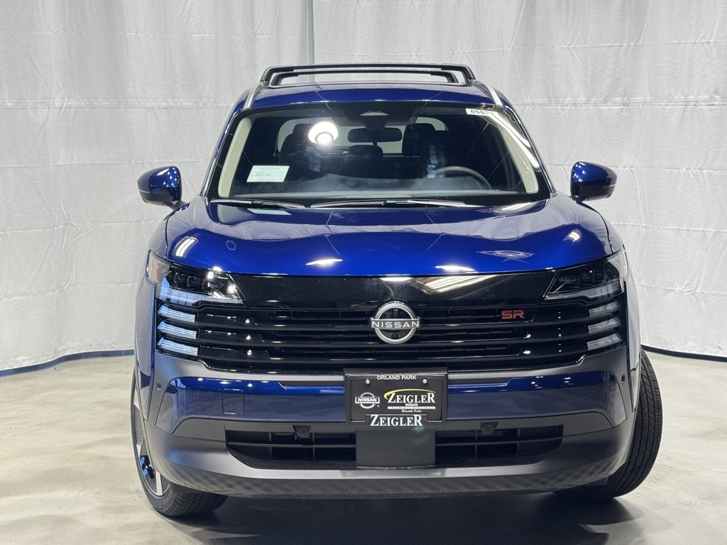 2025 Nissan Kicks SR photo 3