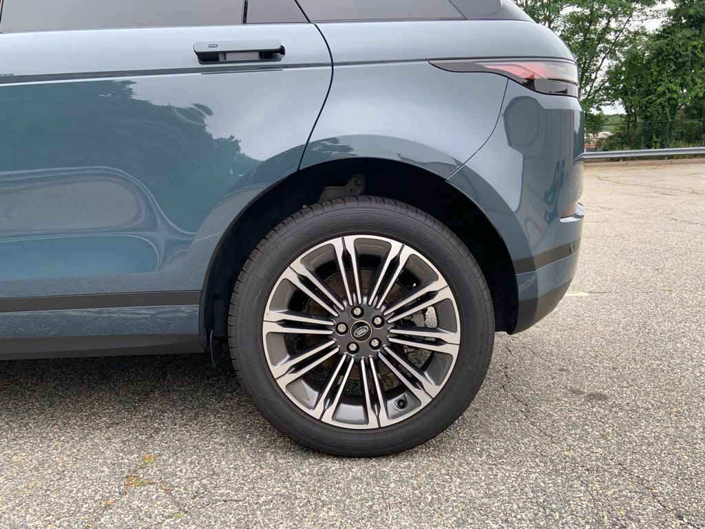2025 Land Rover Range Rover Evoque S photo 9