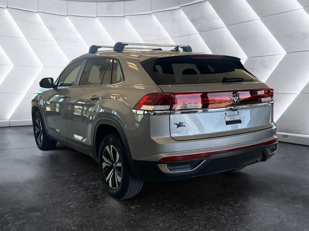 2024 Volkswagen Atlas Cross Sport SE photo 6