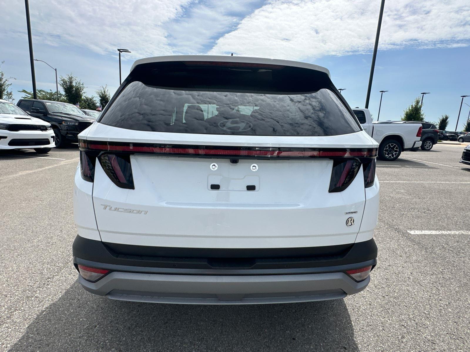 2025 Hyundai Tucson Limited photo 3