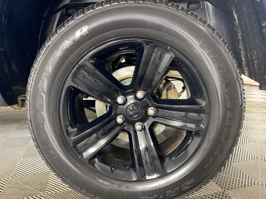 2021 Ram 1500 Classic Warlock photo 9