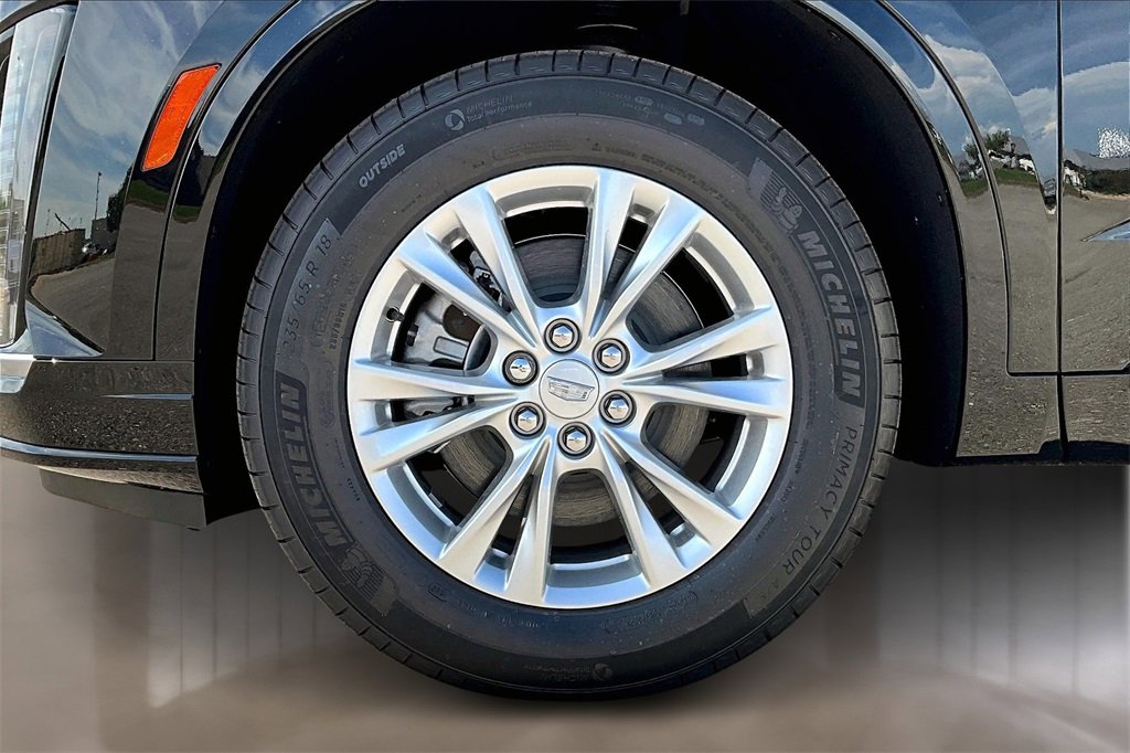 2025 Cadillac XT6 Luxury photo 10