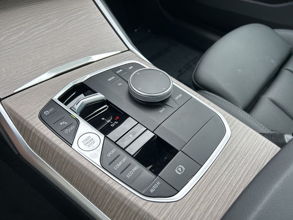 2025 Bmw 330i photo 28