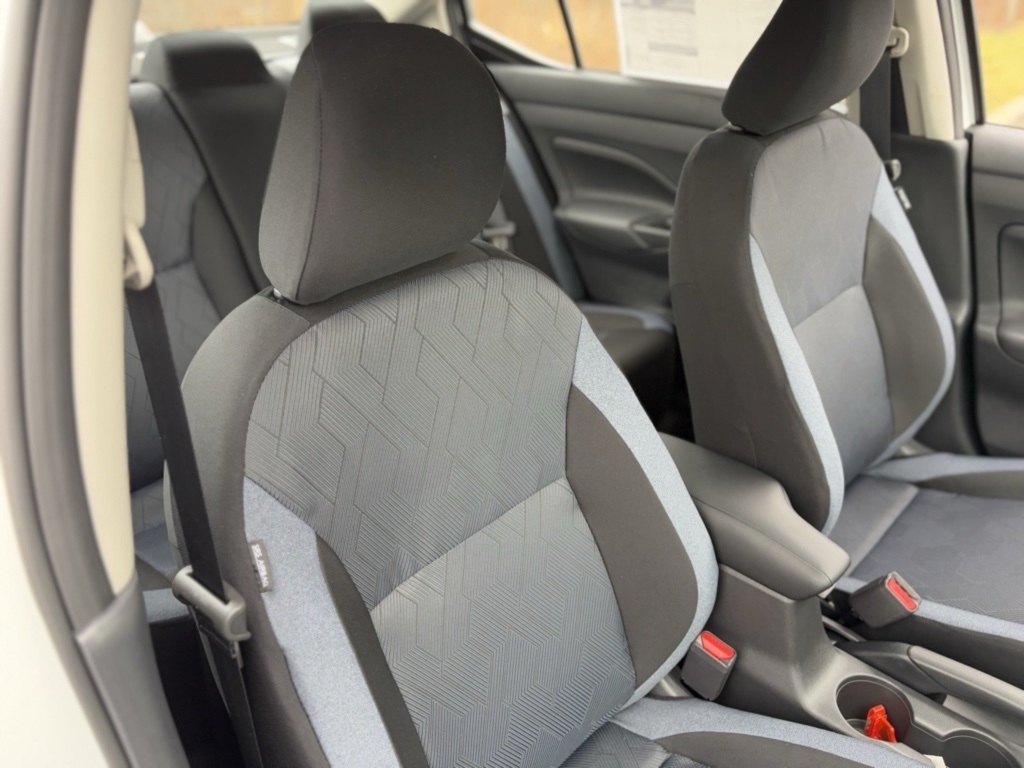 2025 Nissan Versa SV photo 23
