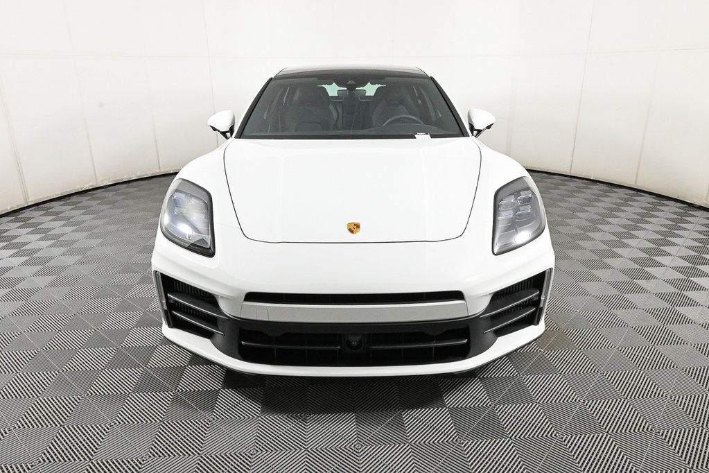2025 Porsche Panamera 4 photo 35