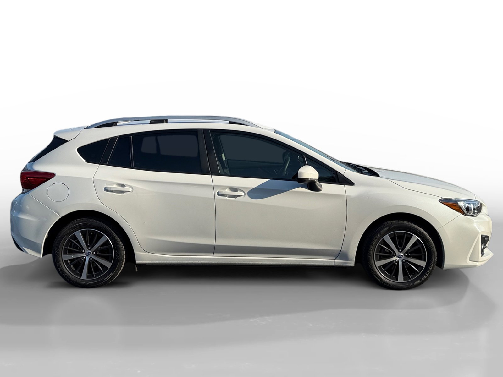 2019 Subaru Impreza 2.0i Premium photo 6