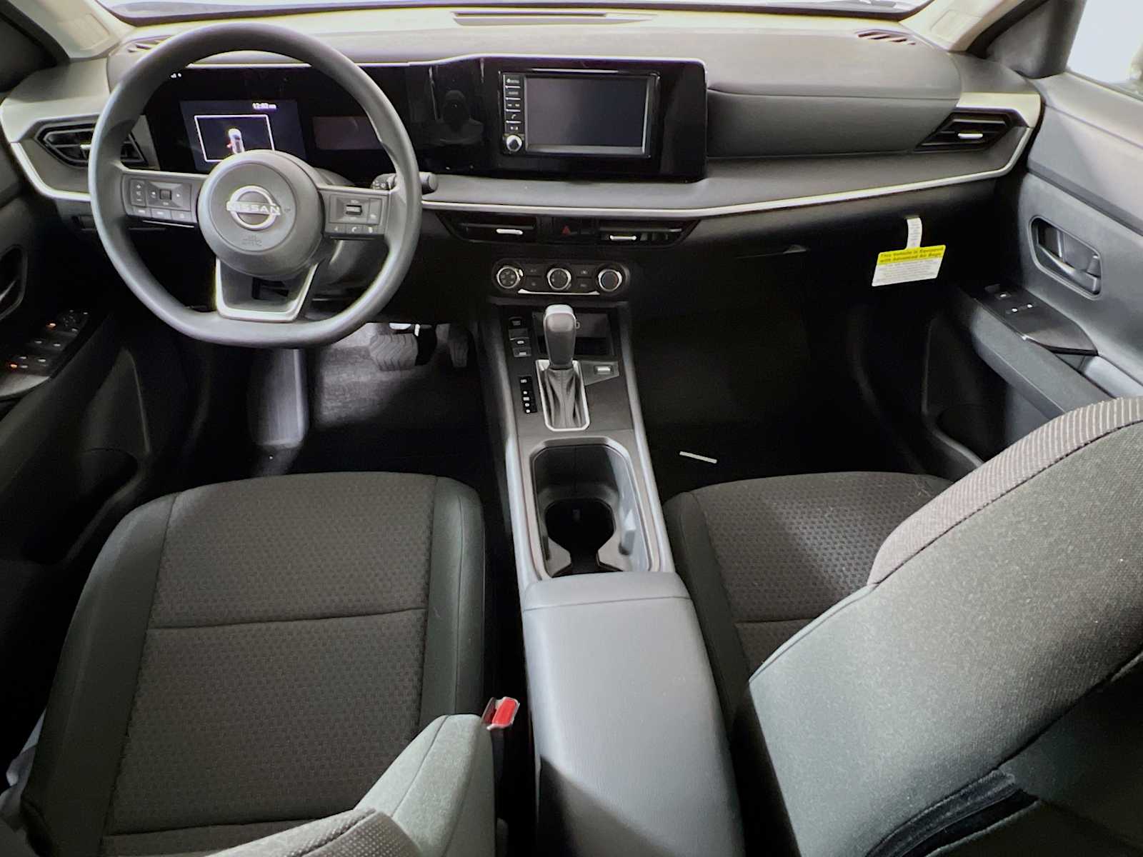 2025 Nissan Kicks S photo 3