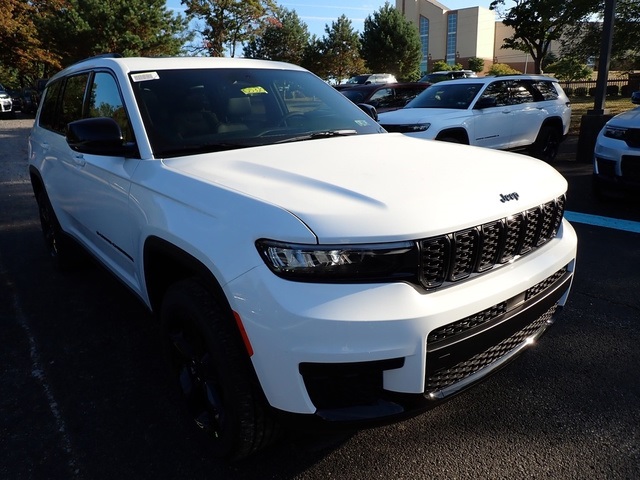2025 Jeep Grand Cherokee Altitude X photo 6