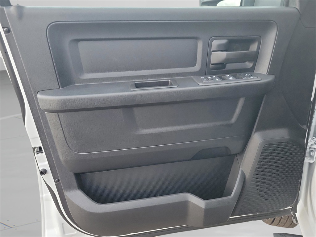 2026 Ram 3500 Tradesman photo 14