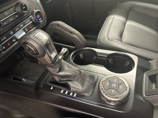 2025 Ford Bronco Outer Banks photo 25