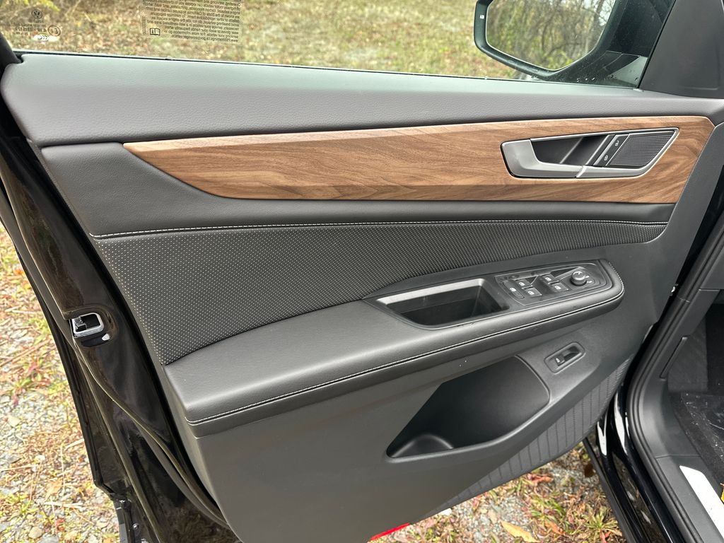 2026 Volkswagen Atlas SE Technology photo 4