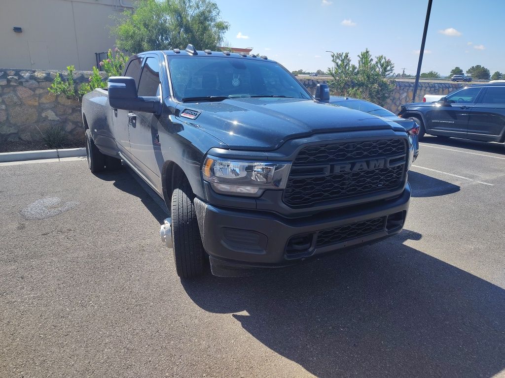 2024 Ram 3500 Tradesman photo 4