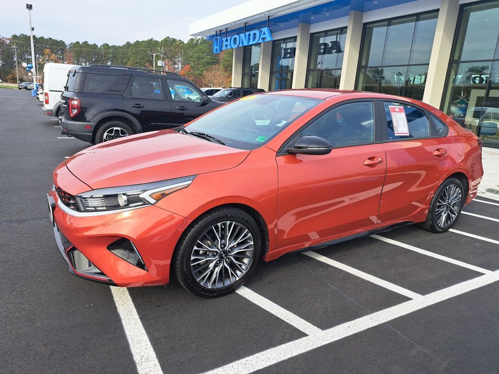 2022 Kia Forte GT-Line photo 2