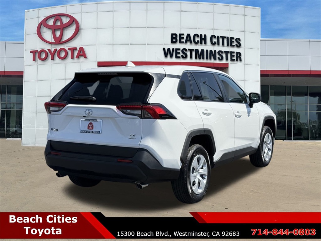 2025 Toyota RAV4 LE photo 11