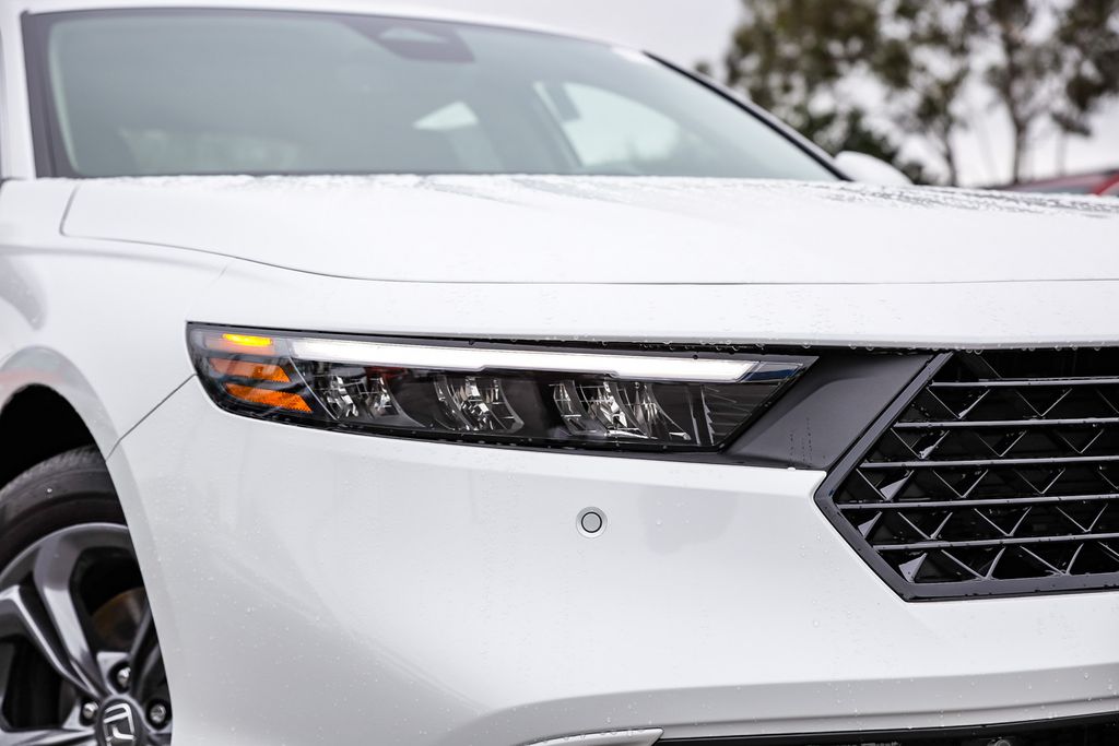 2025 Honda Accord Hybrid EX-L photo 2