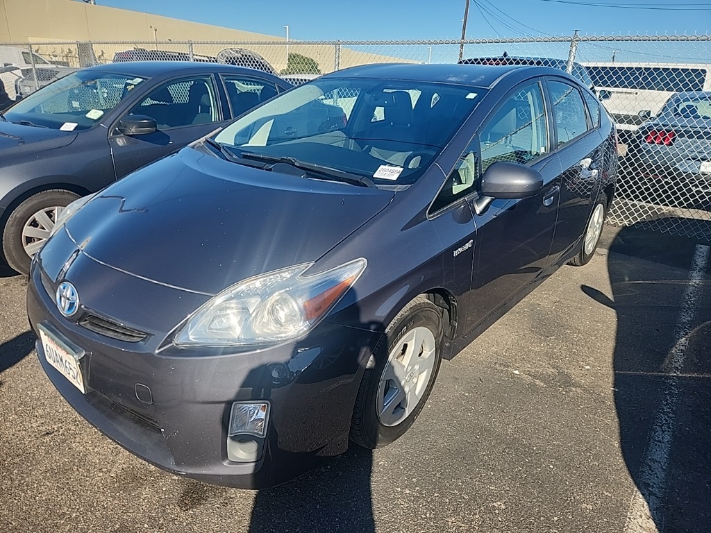 2011 Toyota Prius Four photo 3