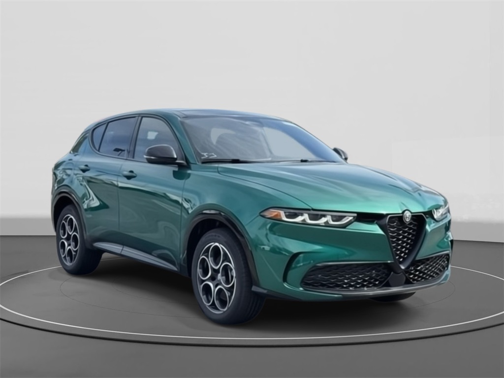 2025 Alfa Romeo Tonale Base