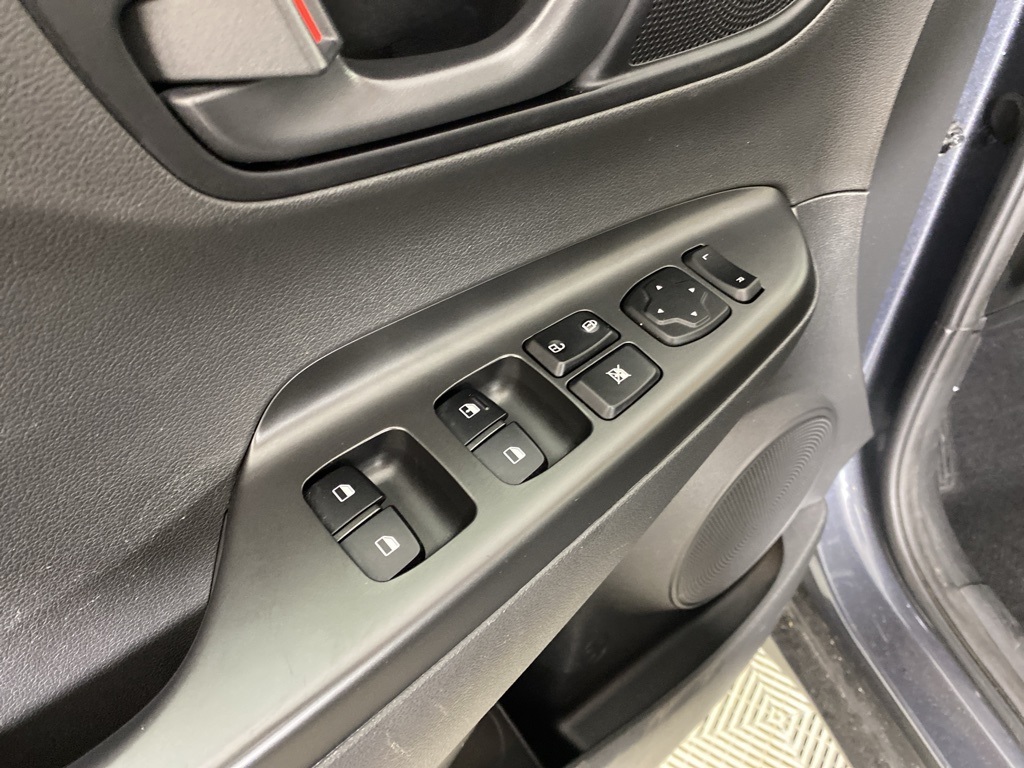 2020 Hyundai Kona SE photo 10