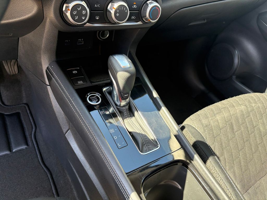 2024 Nissan Kicks SV photo 19