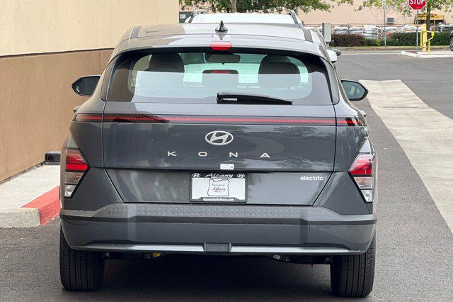 2025 Hyundai Kona Electric SE photo 4