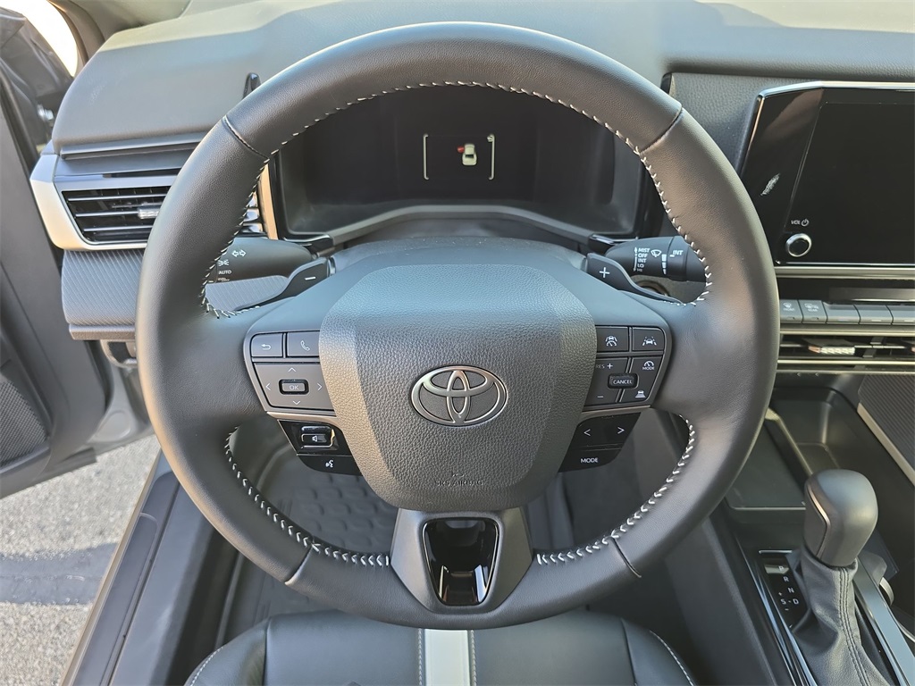2025 Toyota Camry SE photo 20
