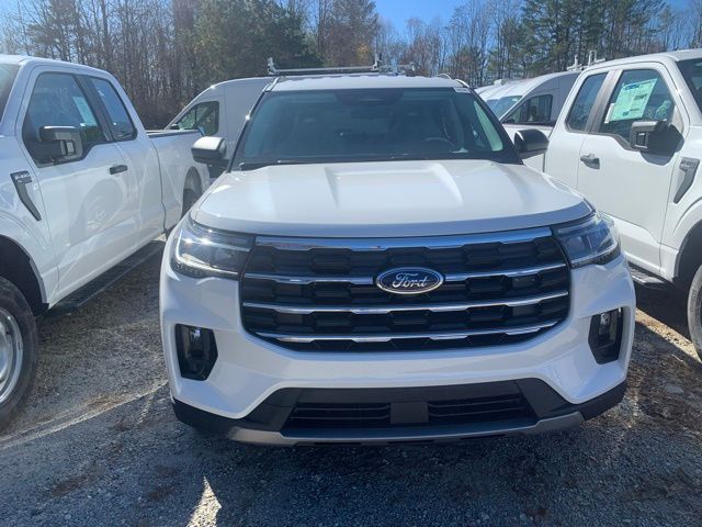 2026 Ford Explorer photo 4