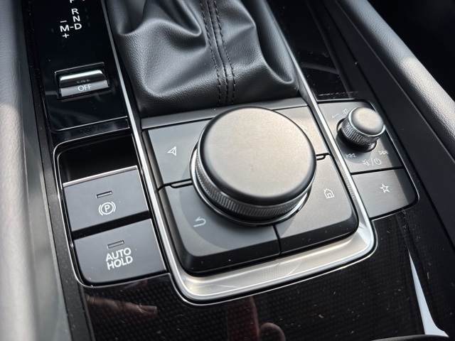 2025 Mazda Mazda3 2.5 s Preferred photo 18