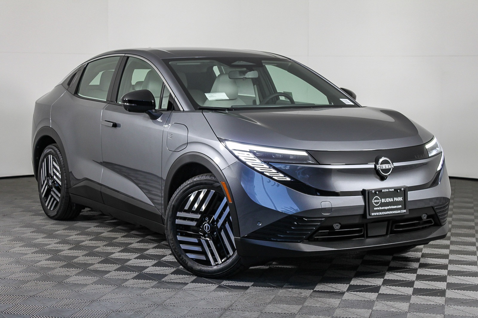 2026 Nissan LEAF SV+'s photo