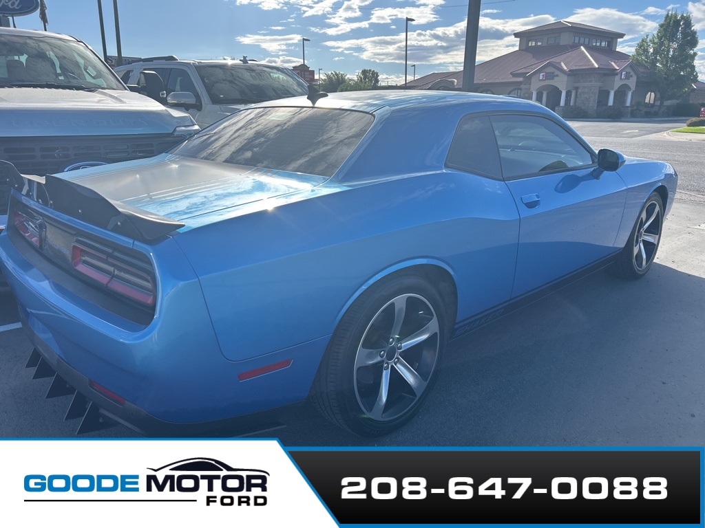 2015 Dodge Challenger R/T Shaker photo 2