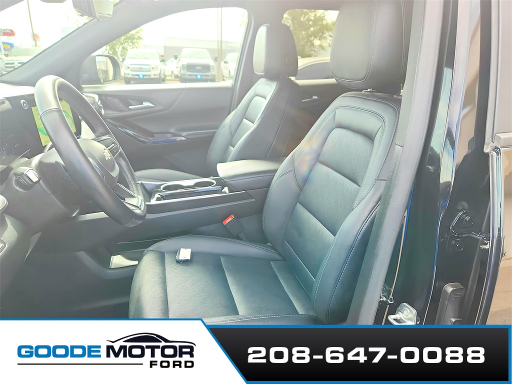 2025 Chevrolet Equinox LT photo 16
