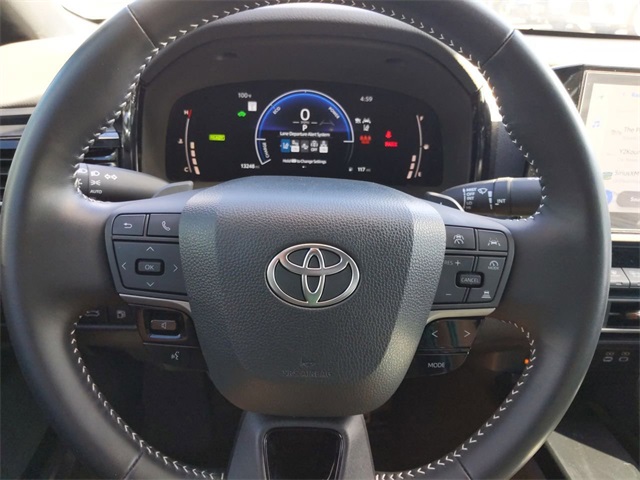 2025 Toyota Camry SE photo 21