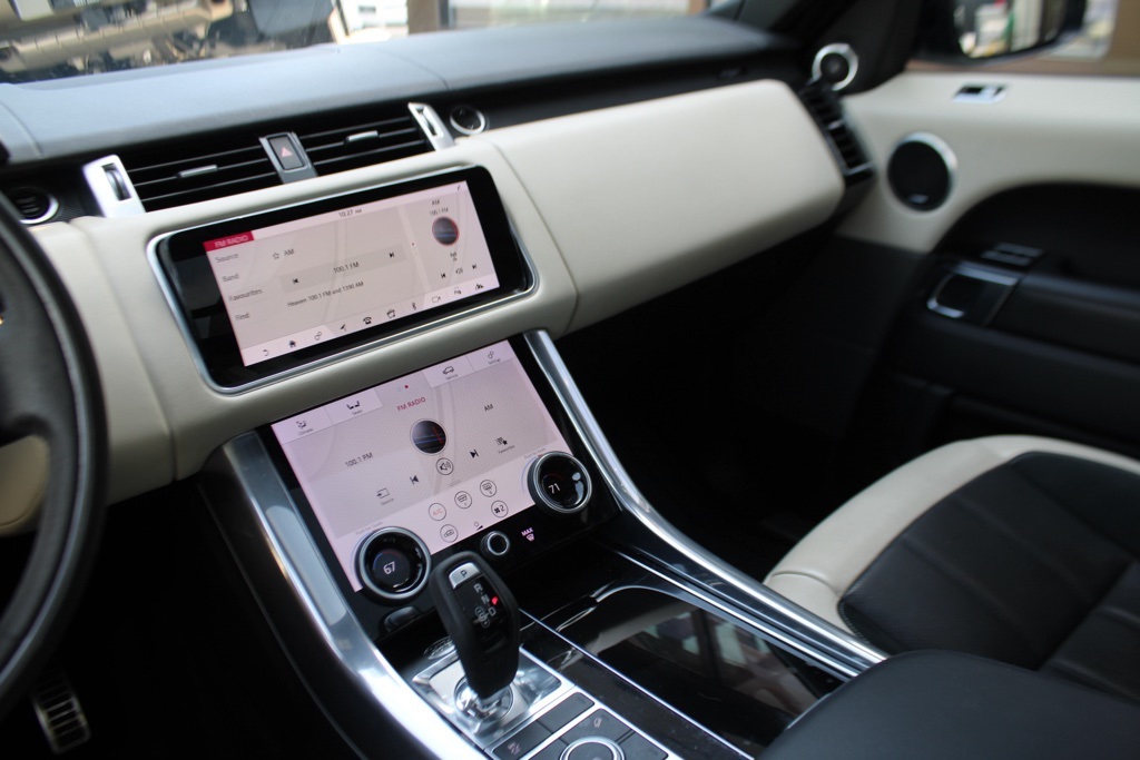 2020 Land Rover Range Rover Sport HST photo 16