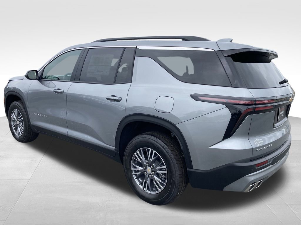 2025 Chevrolet Traverse photo 7