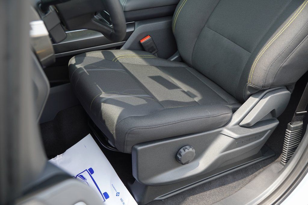 2025 Ford F-150 STX photo 9
