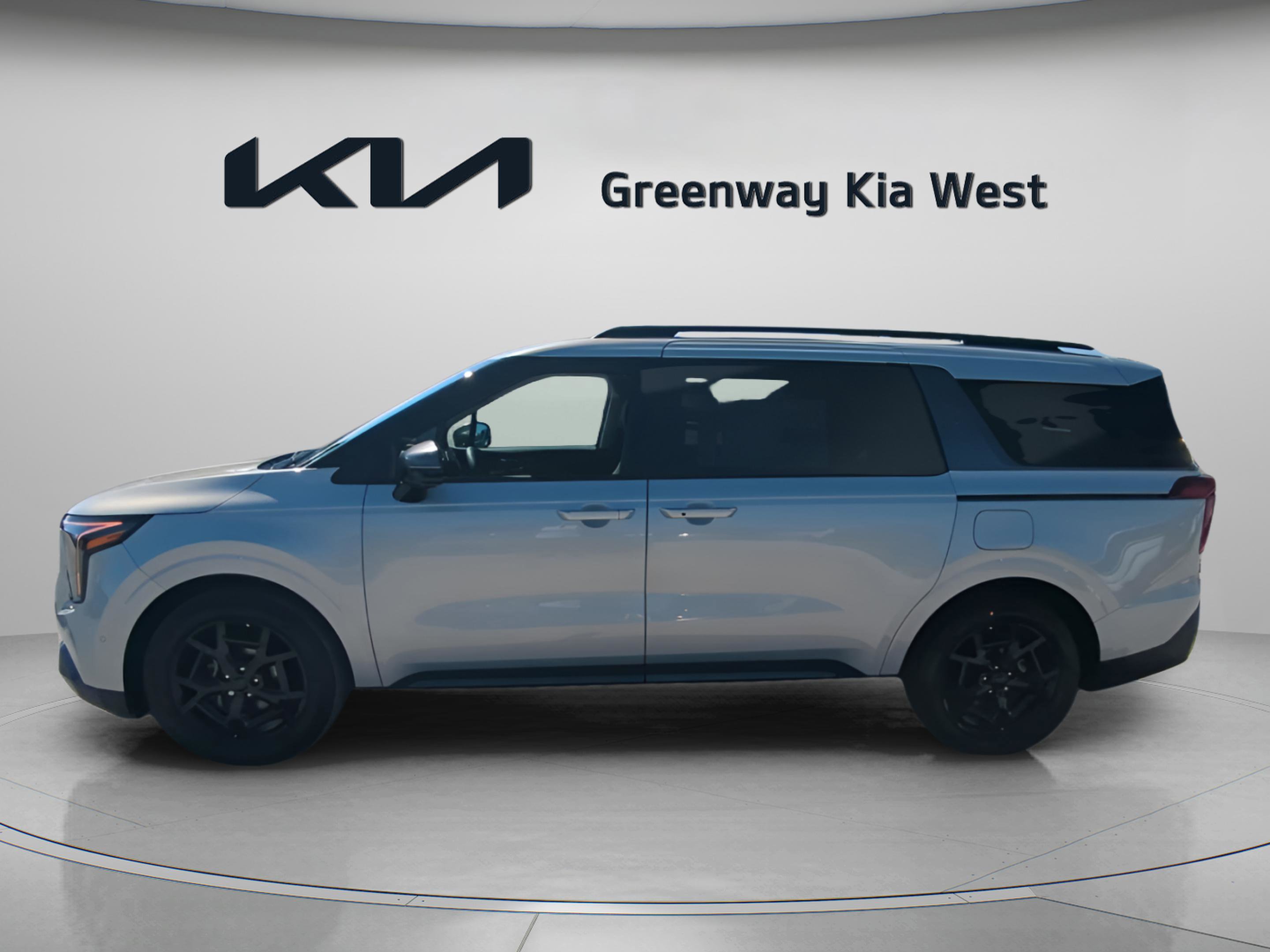 2026 Kia Carnival SX photo 2
