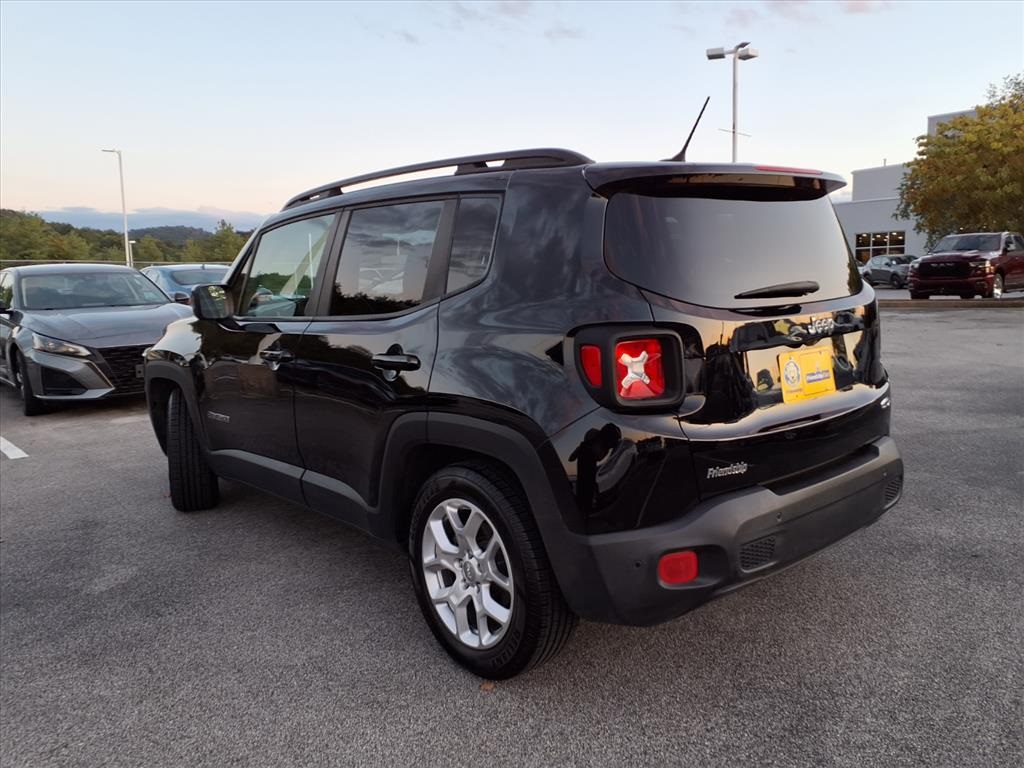 2017 Jeep Renegade Latitude North Edition photo 4