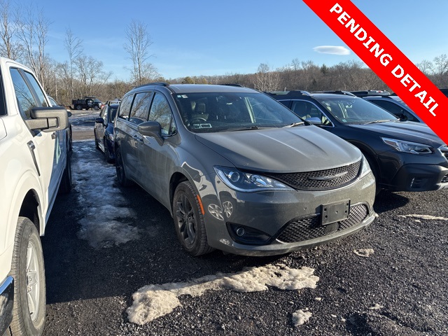 2020 Chrysler Pacifica AWD LAUNCH EDITION's photo