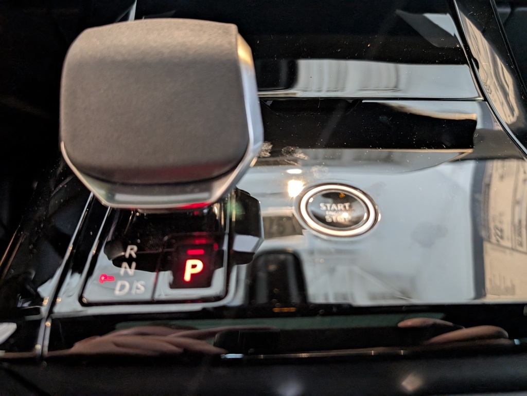 2025 Land Rover Range Rover Sport SE photo 21