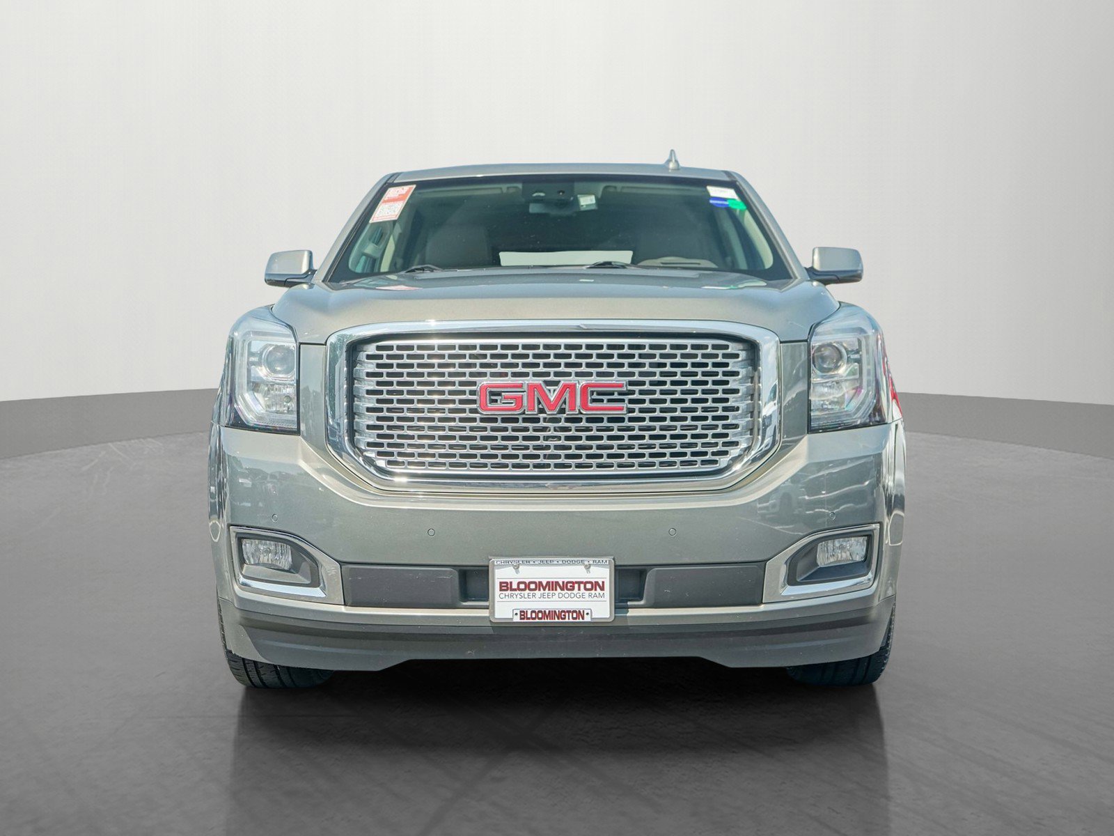 Used 2017 GMC Yukon Denali with VIN 1GKS2CKJ2HR323326 for sale in Minneapolis, Minnesota
