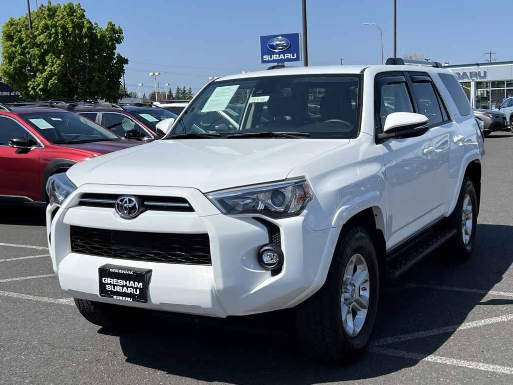 2021 Toyota 4Runner SR5 Premium photo 3