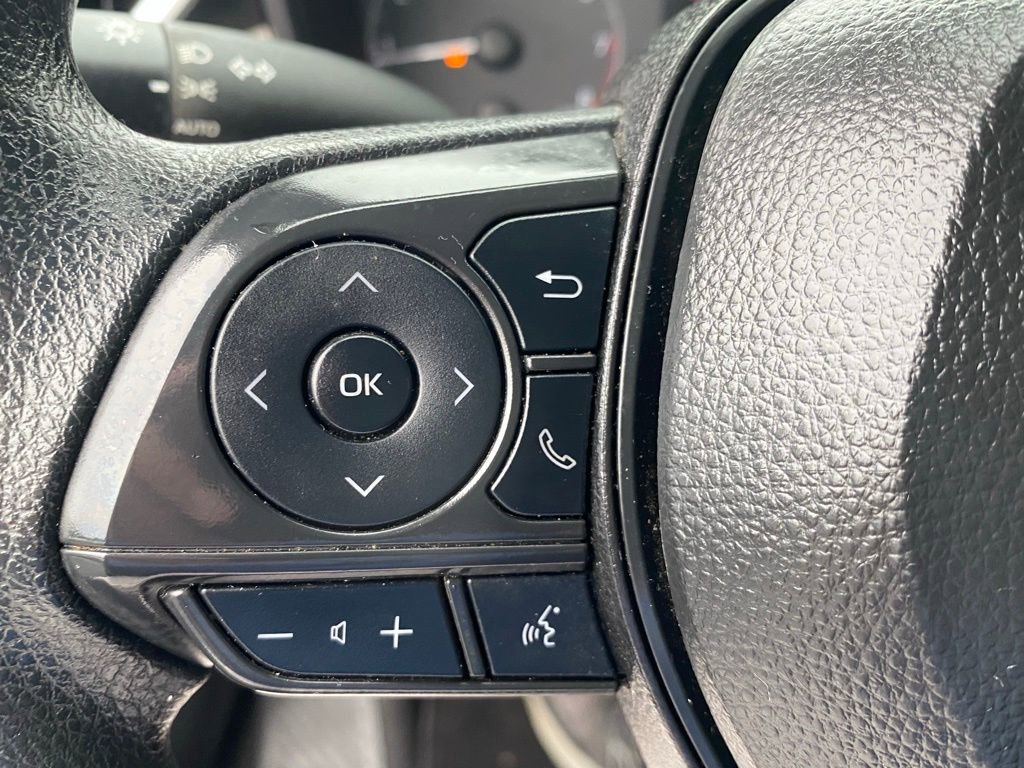 2025 Toyota Corolla LE photo 21
