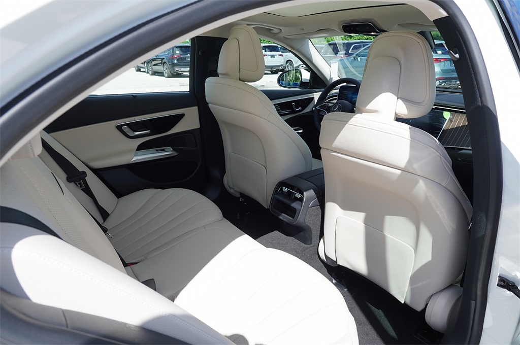 2026 Mercedes Benz E 350 photo 14