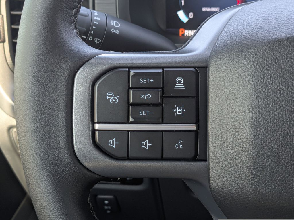 2025 Ford F-150 XLT photo 24