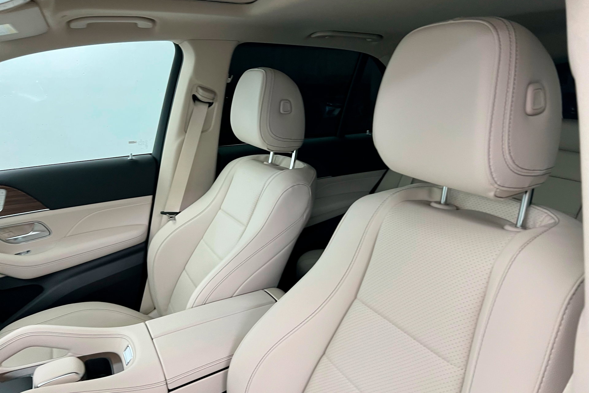 2025 Mercedes Benz GLE 350 4MATIC photo 16