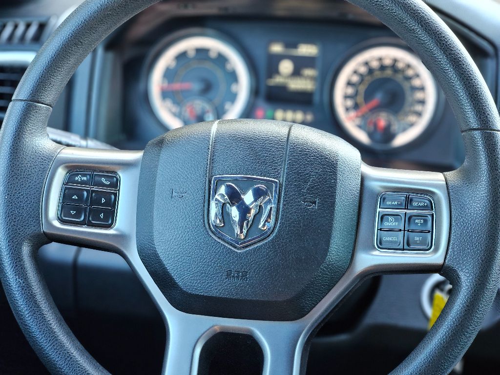 2023 Ram 1500 Classic Warlock photo 16