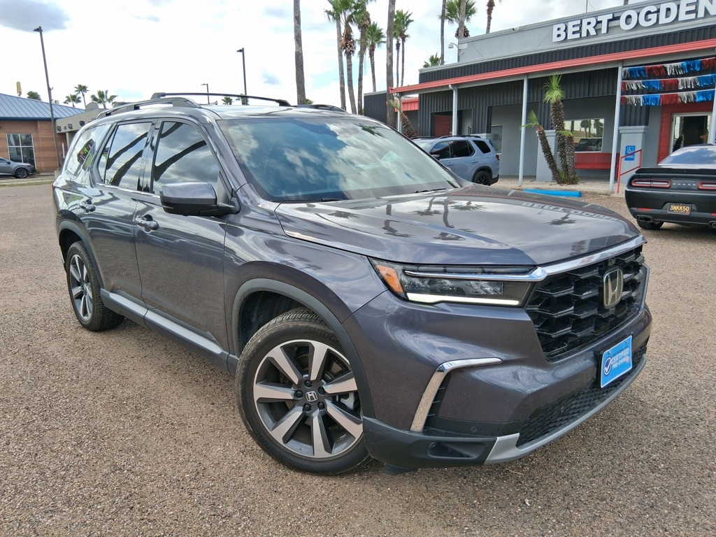 2023 Honda Pilot Elite's photo